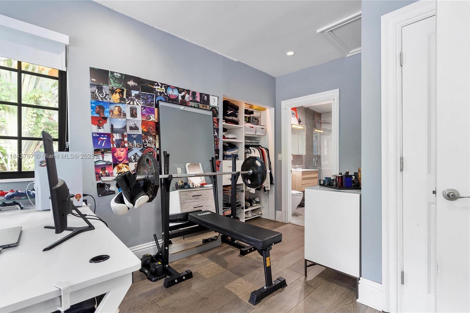 484 NE 57th St Miami, FL 33137