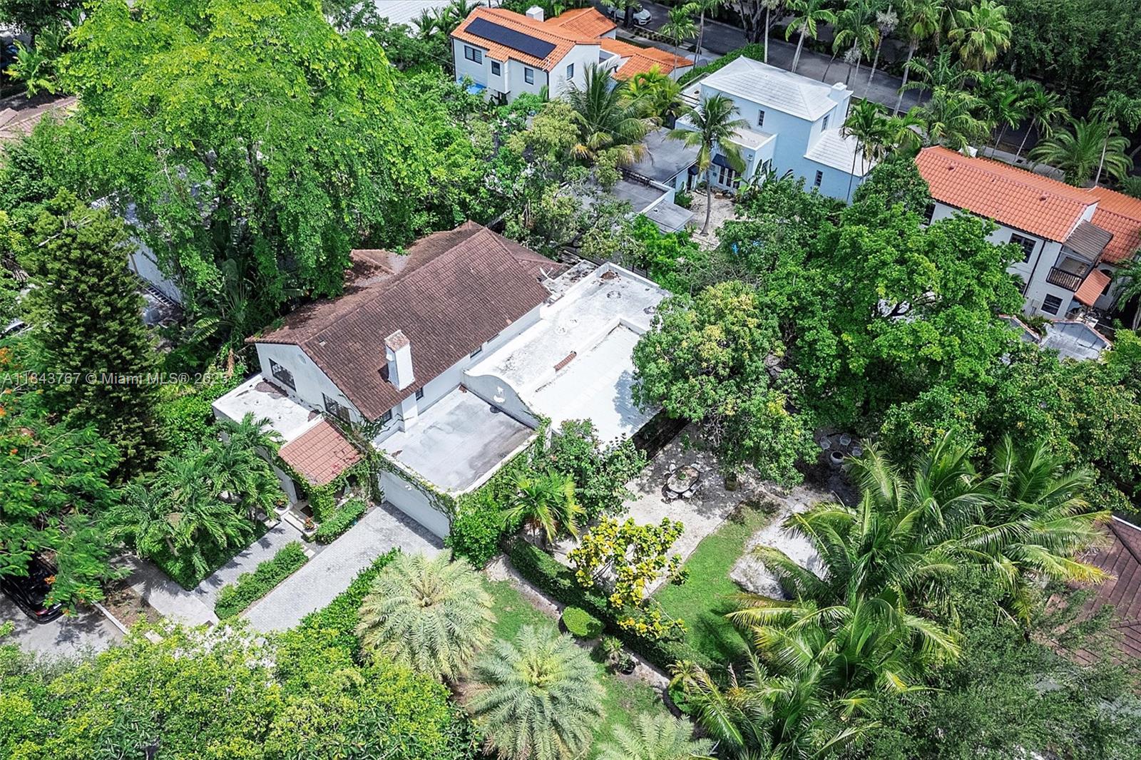 484 NE 57th St Miami, FL 33137