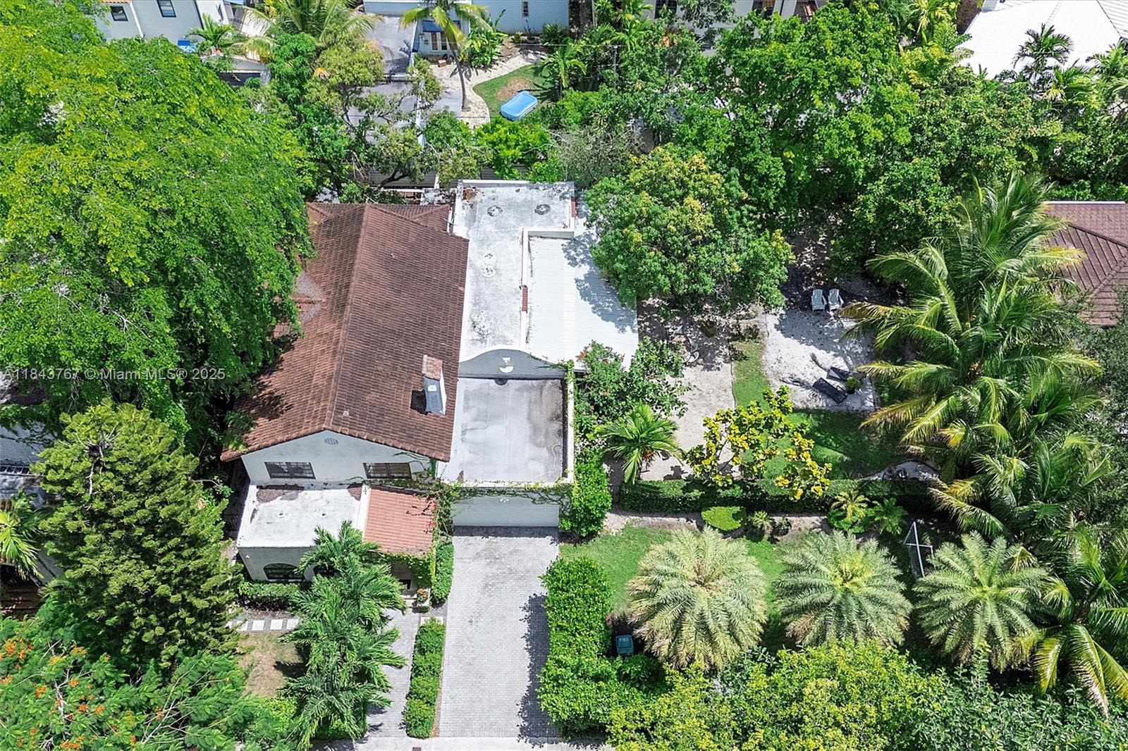 484 NE 57th St Miami, FL 33137