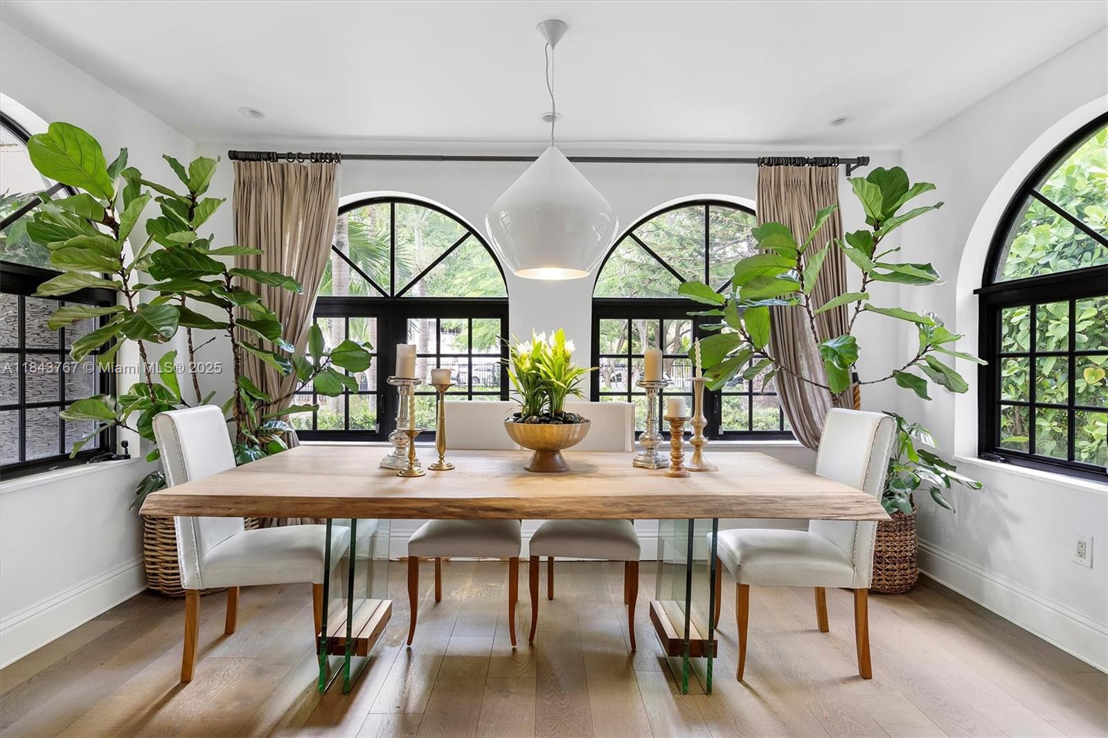 484 NE 57th St Miami, FL 33137