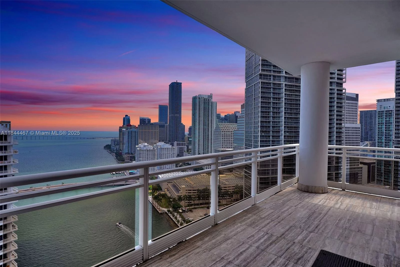 901 Brickell Key Blvd #3204
