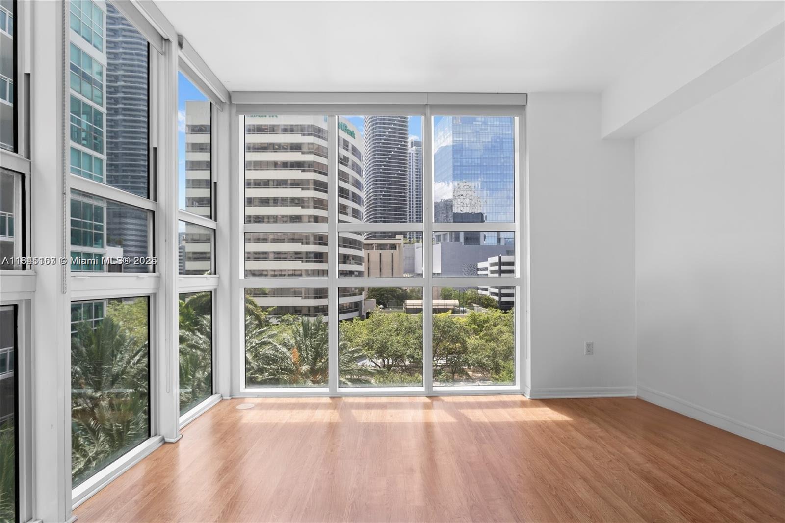 950 Brickell Bay Dr #501