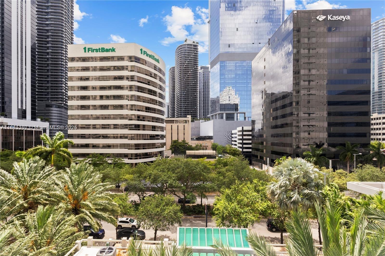 image The Plaza14
