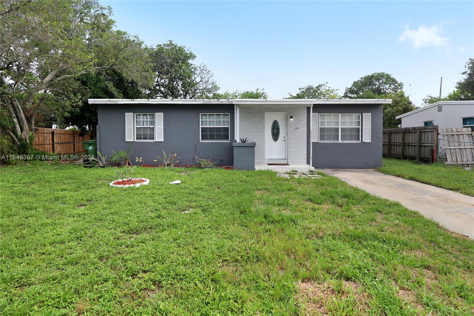 1100 NW 11th Pl