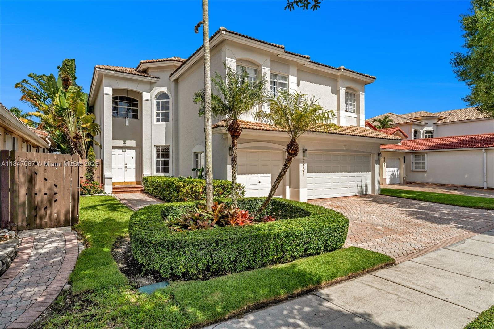 7301 NW 107th Pl