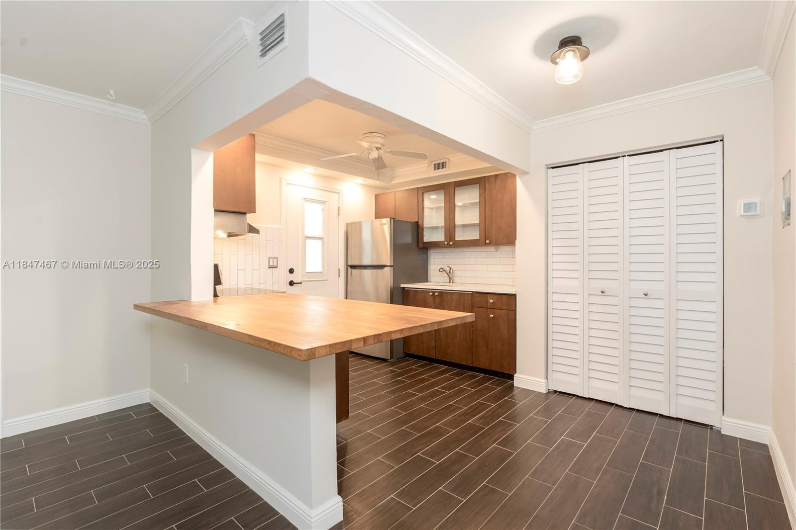 3240 Mary St #S108