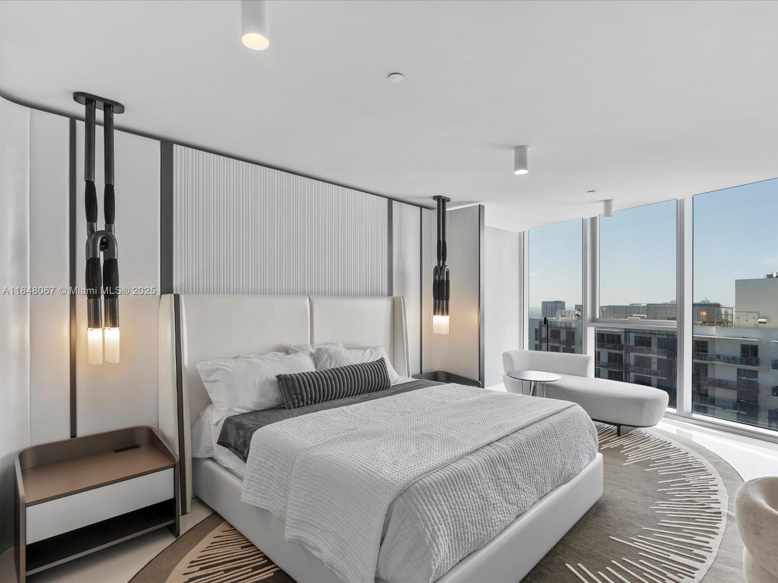 image Aston Martin15