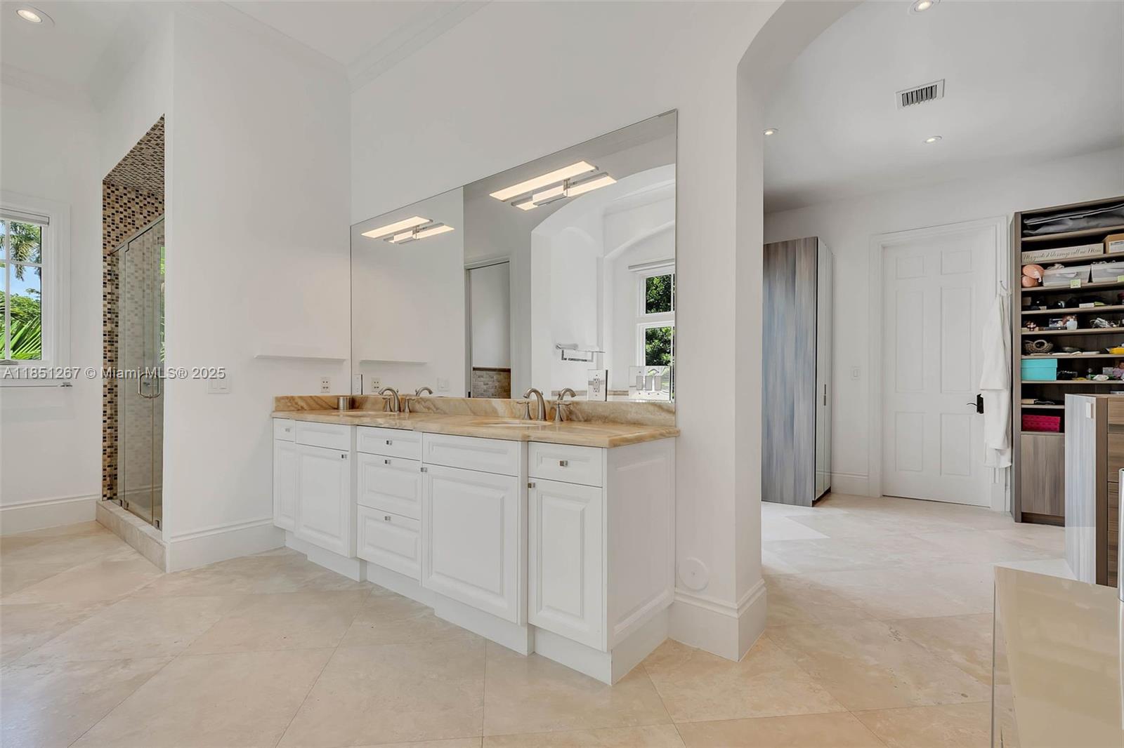 3320 Devon Rd Miami, FL 33133