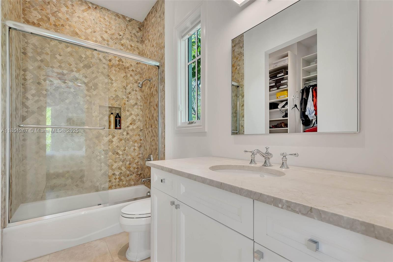 3320 Devon Rd Miami, FL 33133