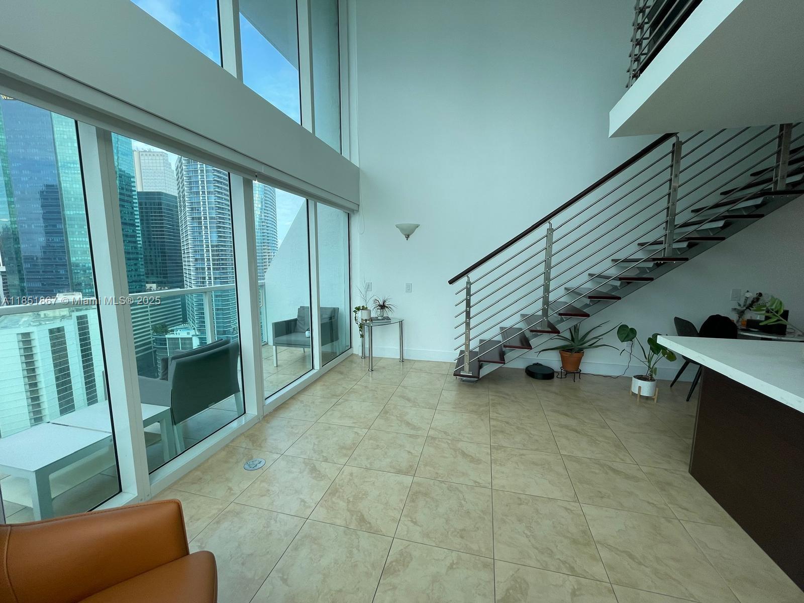 image Brickell On The River S T4