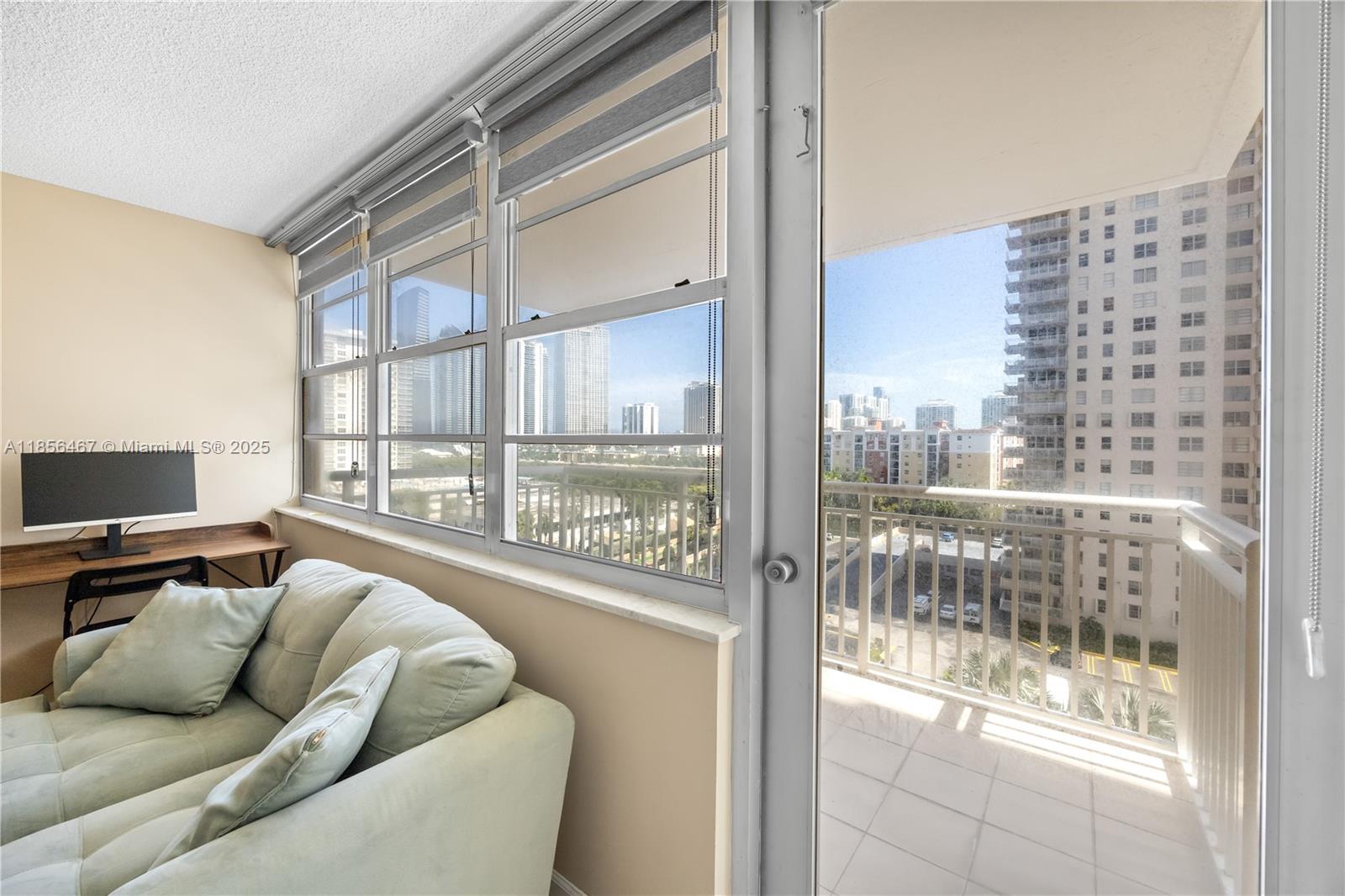 image Winston Towers24