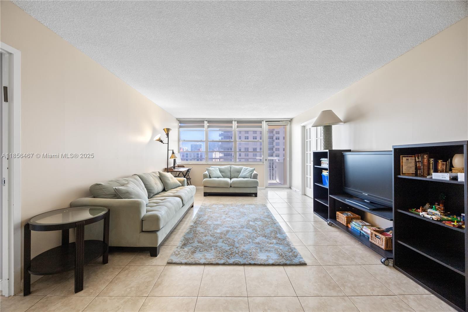 image Winston Towers28