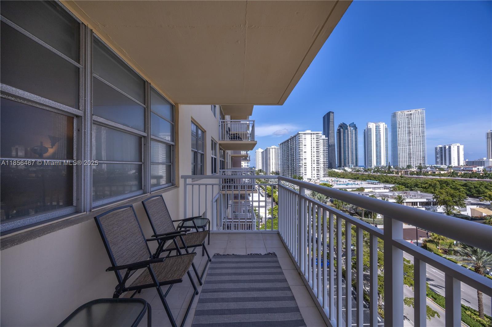 image Winston Towers7