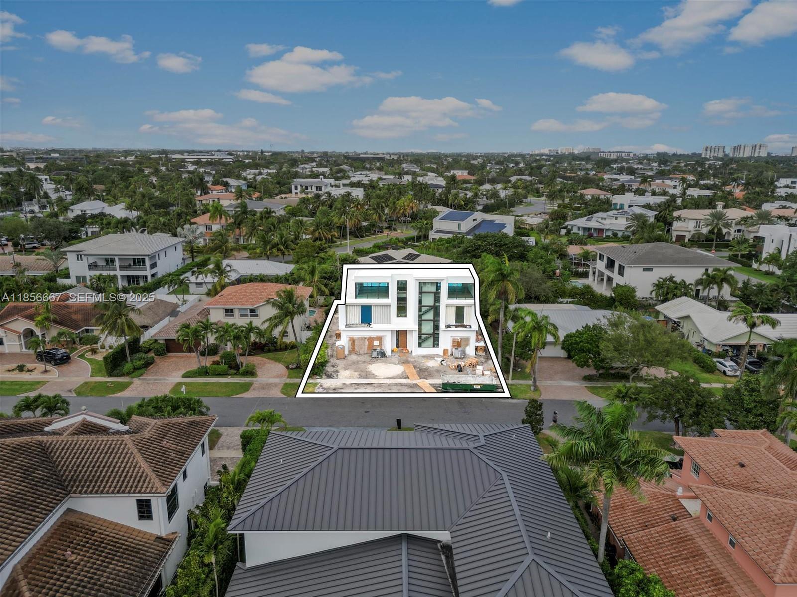 365 NE 3rd St Boca Raton, FL 33432