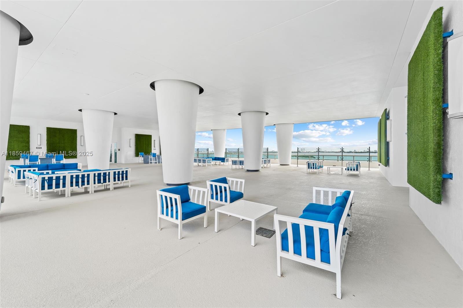 image 1800 Club Condo18