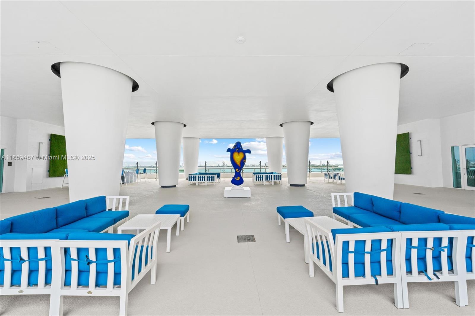 image 1800 Club Condo19