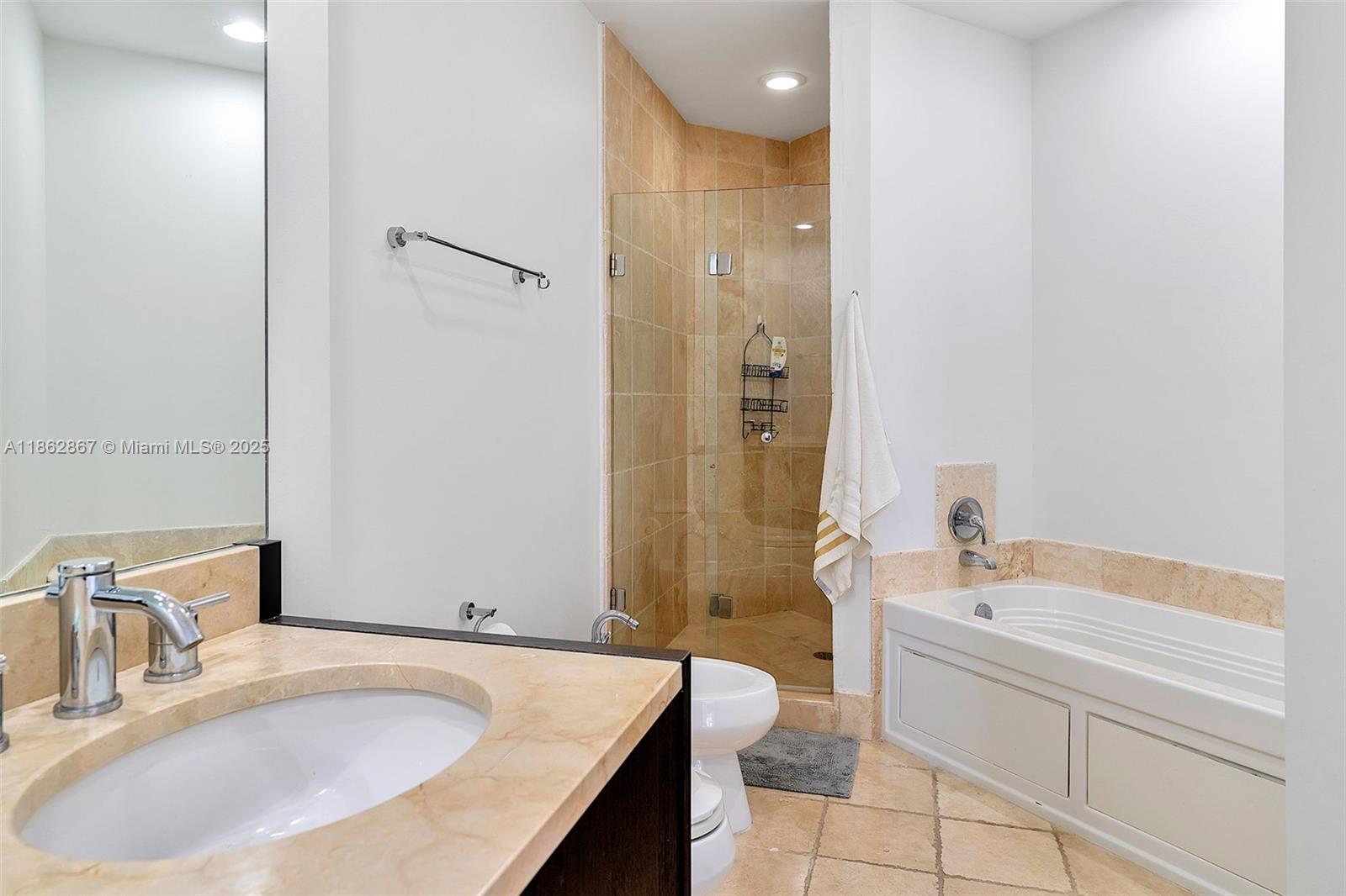 image Trump Royale Condo26