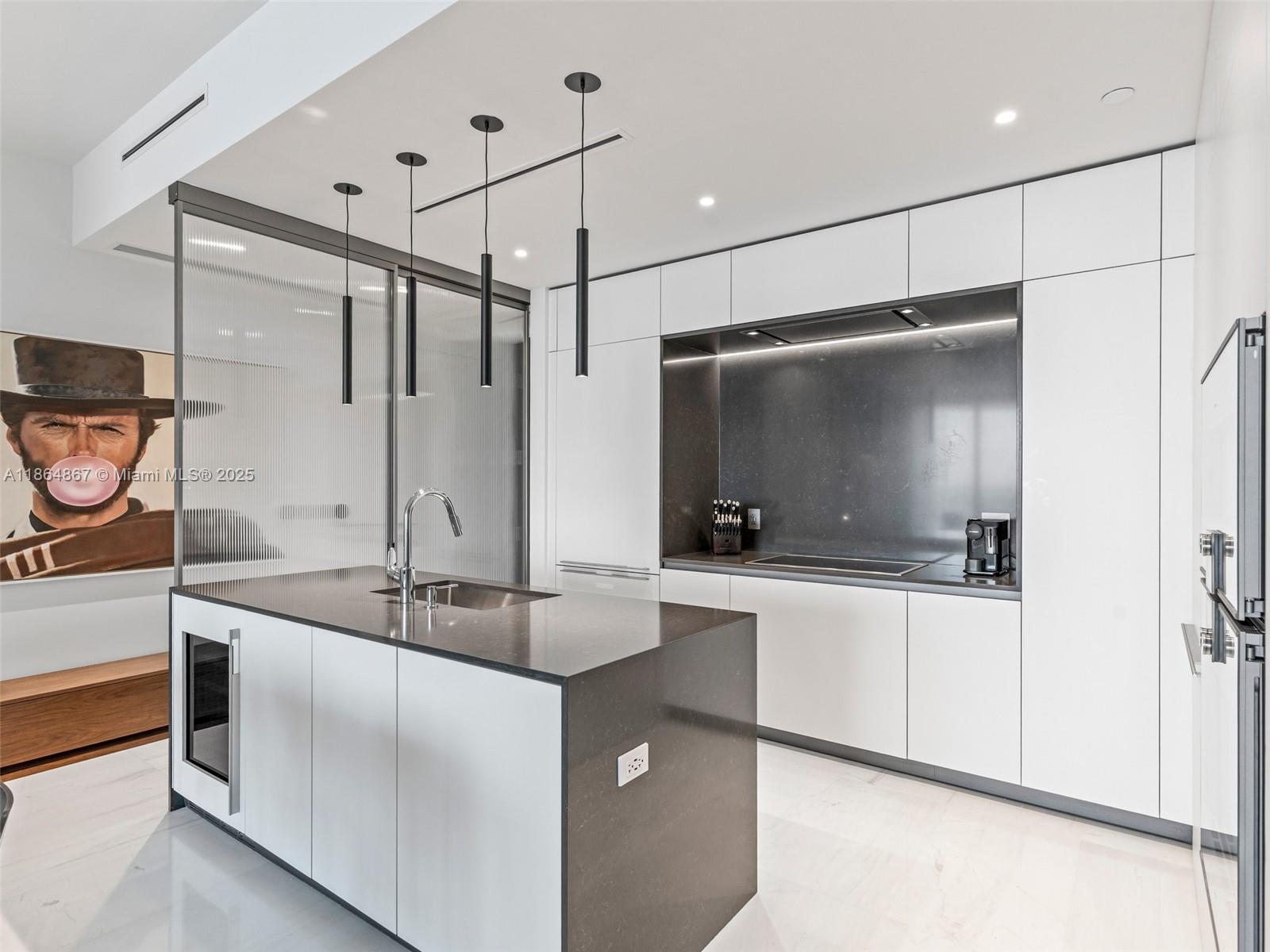 image Aston Martin Residences11