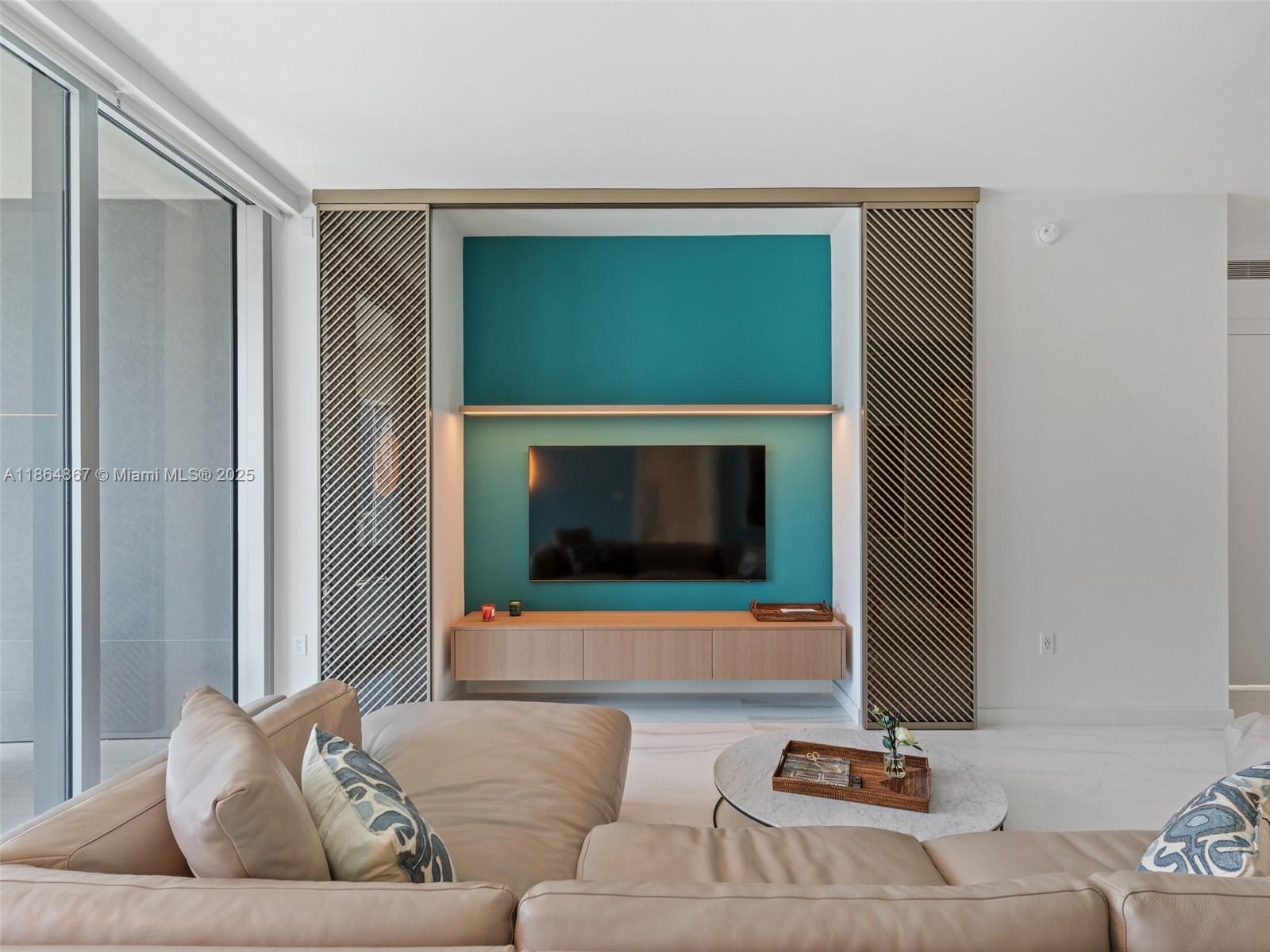 image Aston Martin Residences16