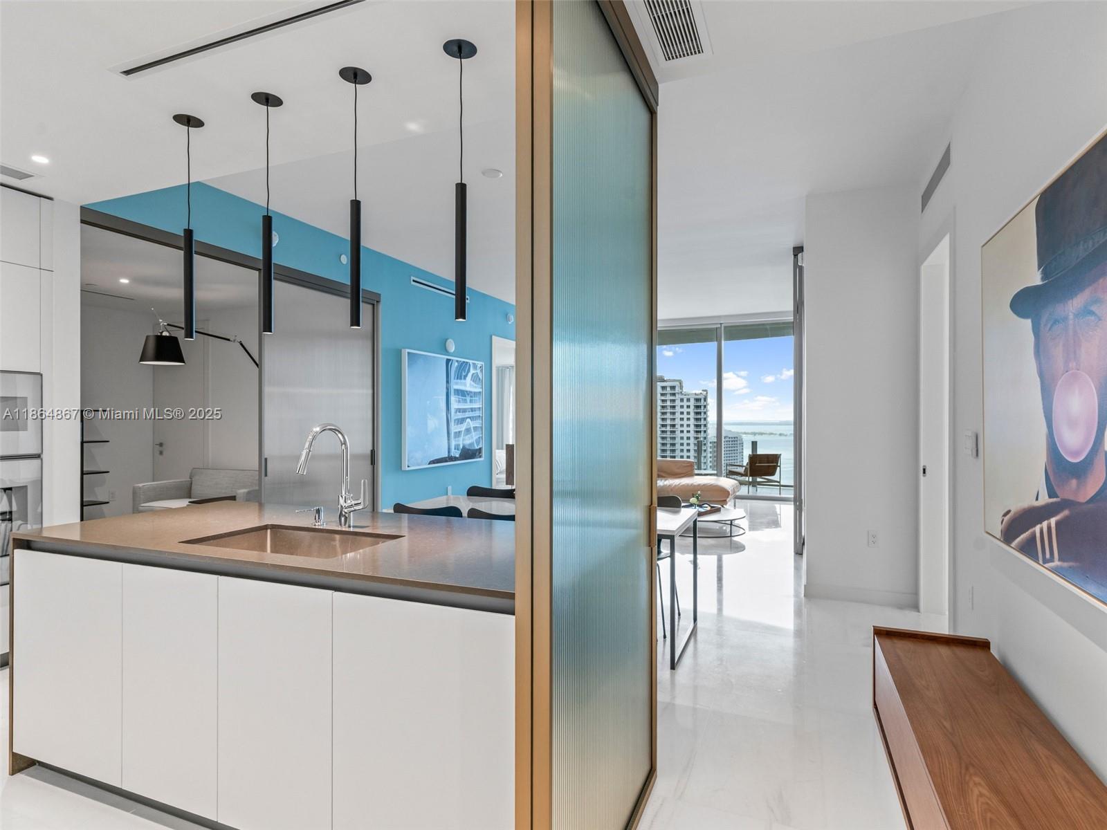 image Aston Martin Residences5
