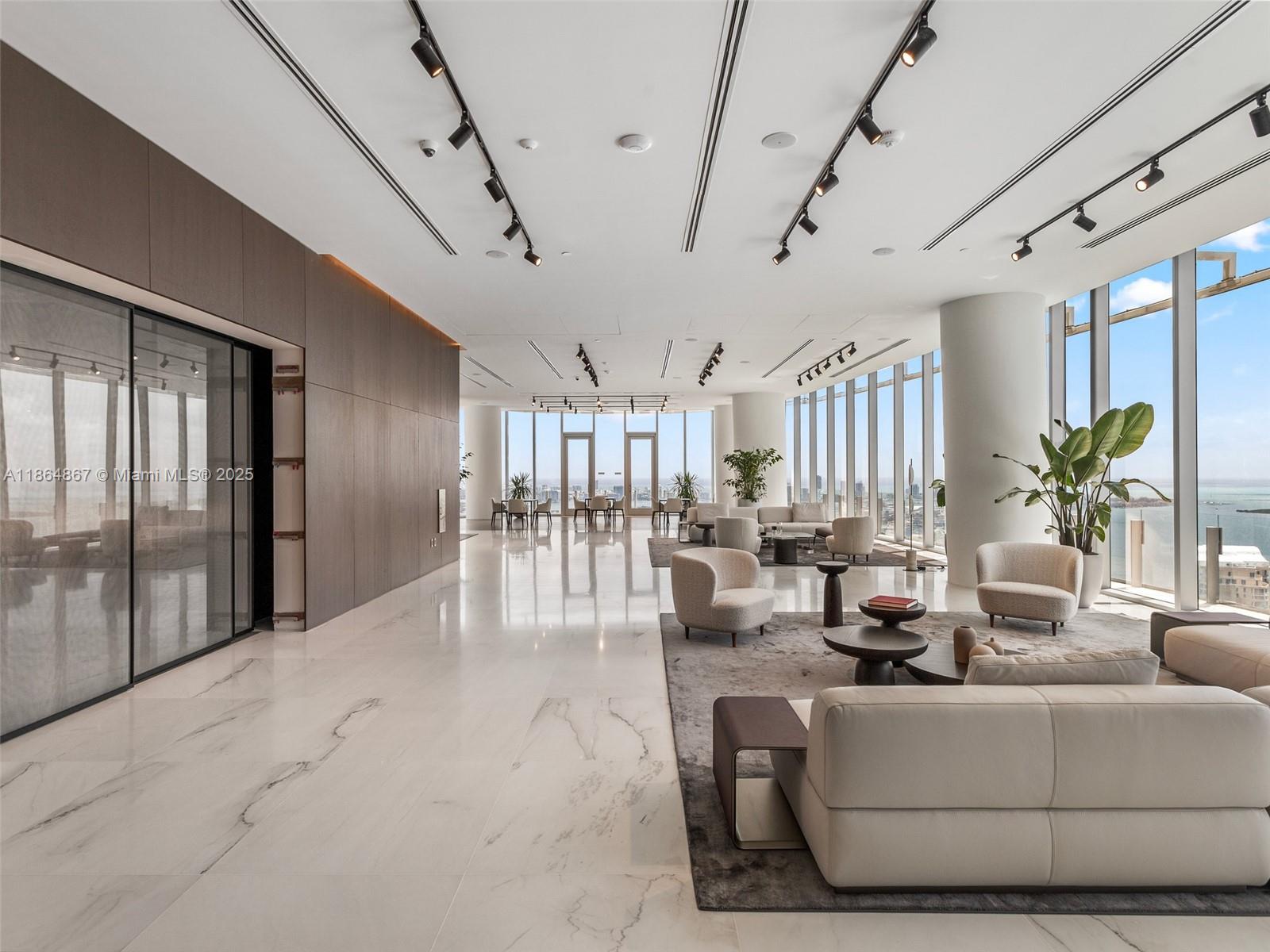 image Aston Martin Residences66