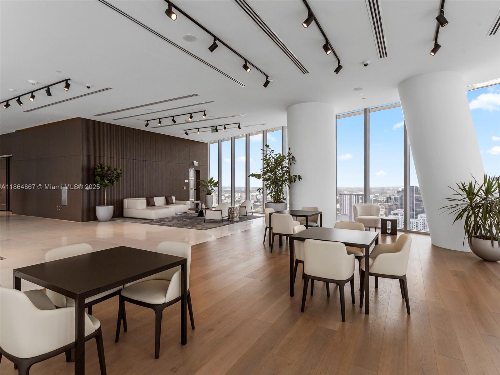 image Aston Martin Residences69
