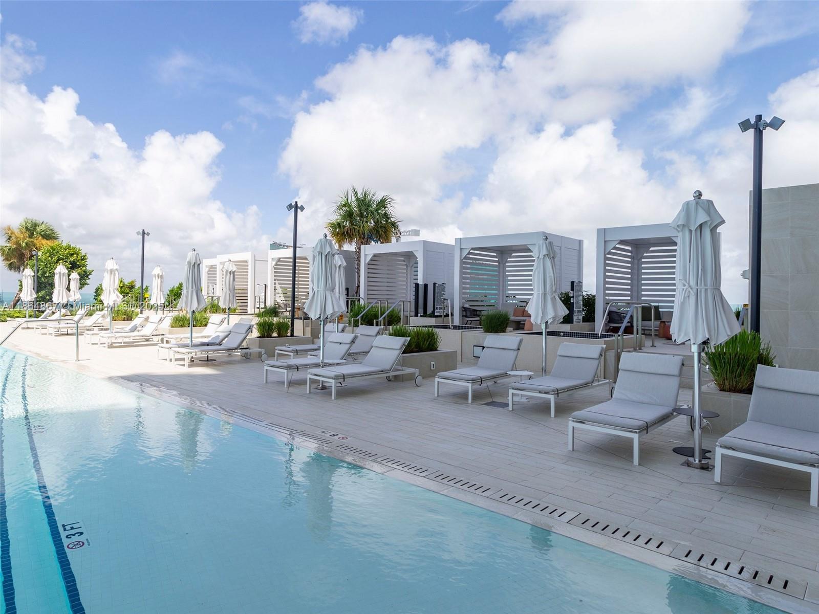 image Aston Martin Residences73