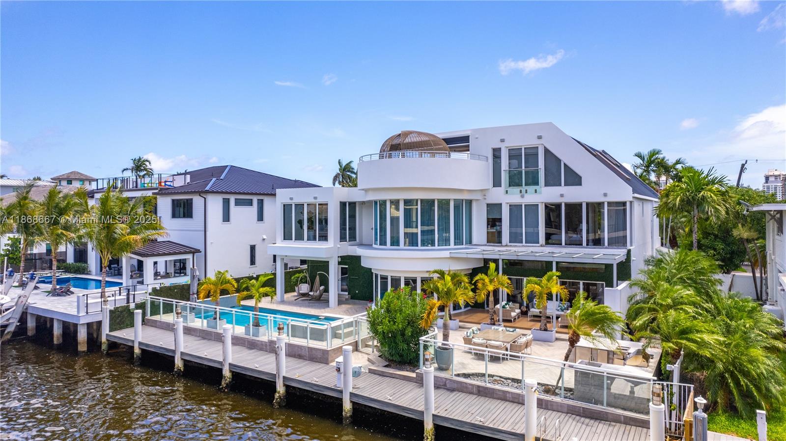 1319 Seminole Dr Fort Lauderdale, FL 33304