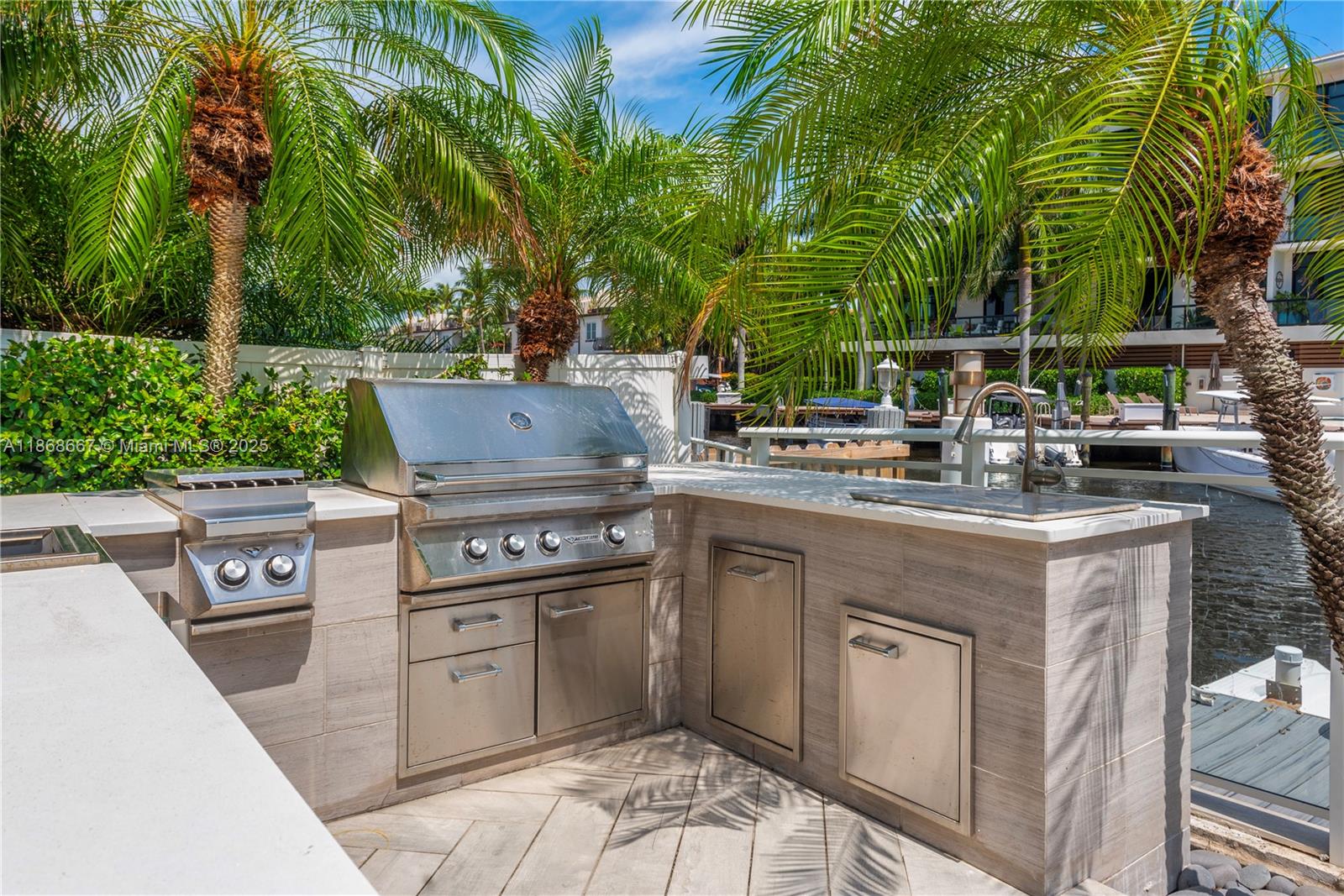 1319 Seminole Dr Fort Lauderdale, FL 33304