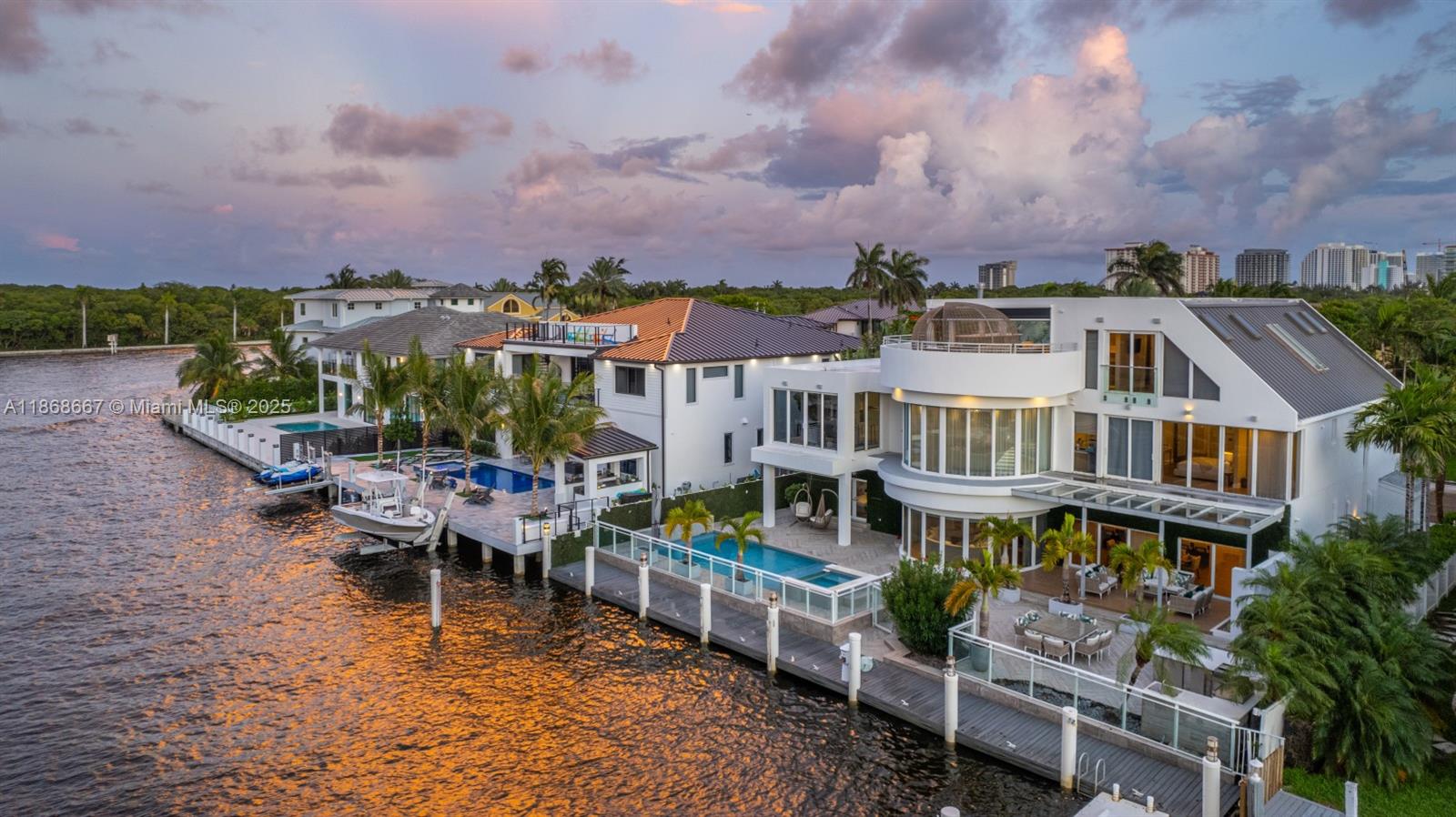 1319 Seminole Dr Fort Lauderdale, FL 33304