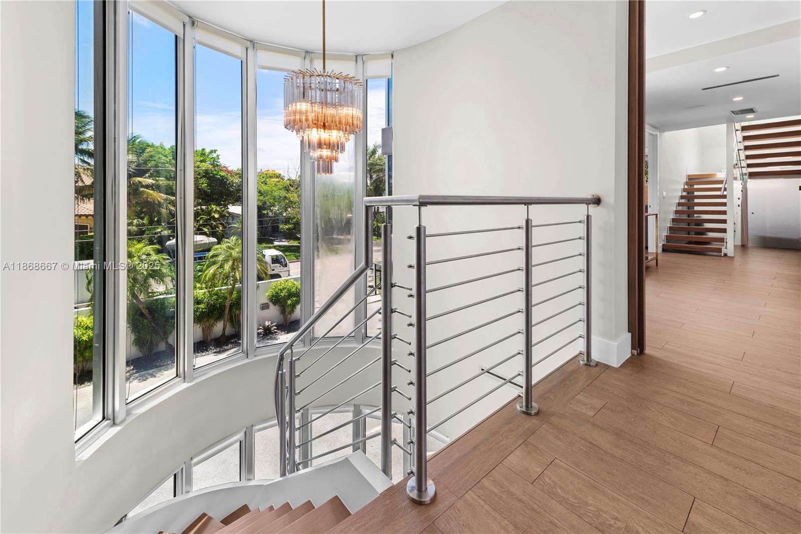 1319 Seminole Dr Fort Lauderdale, FL 33304