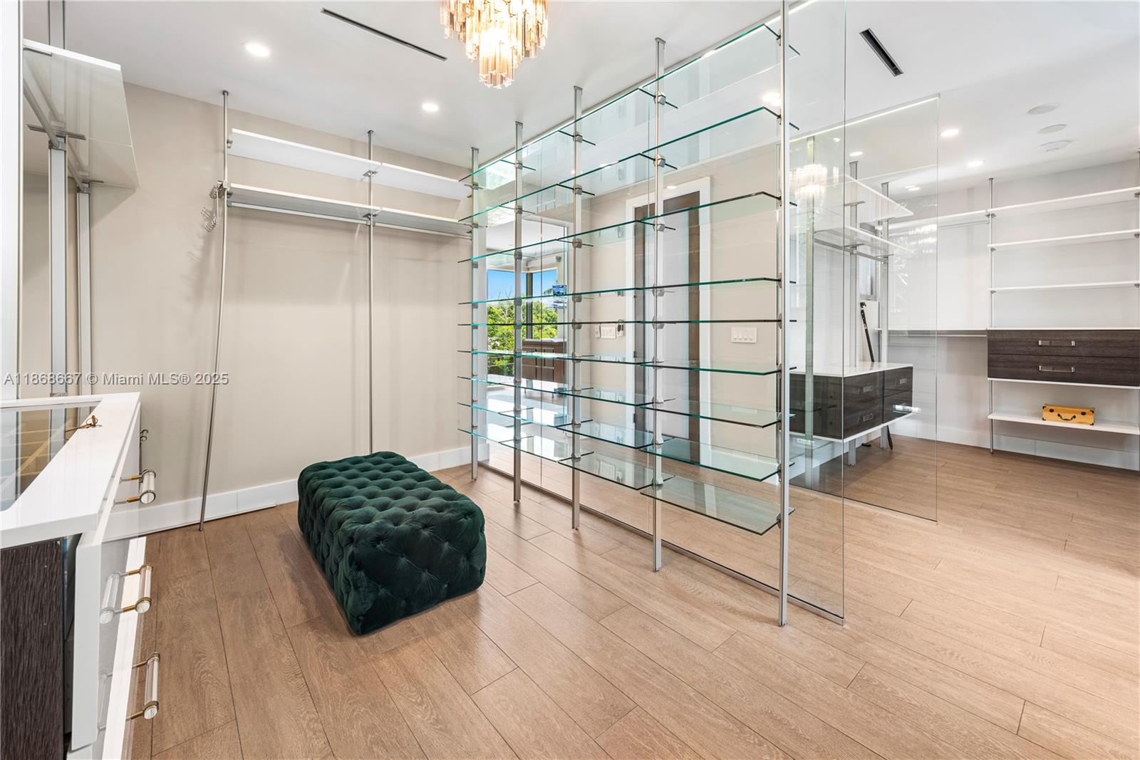 1319 Seminole Dr Fort Lauderdale, FL 33304