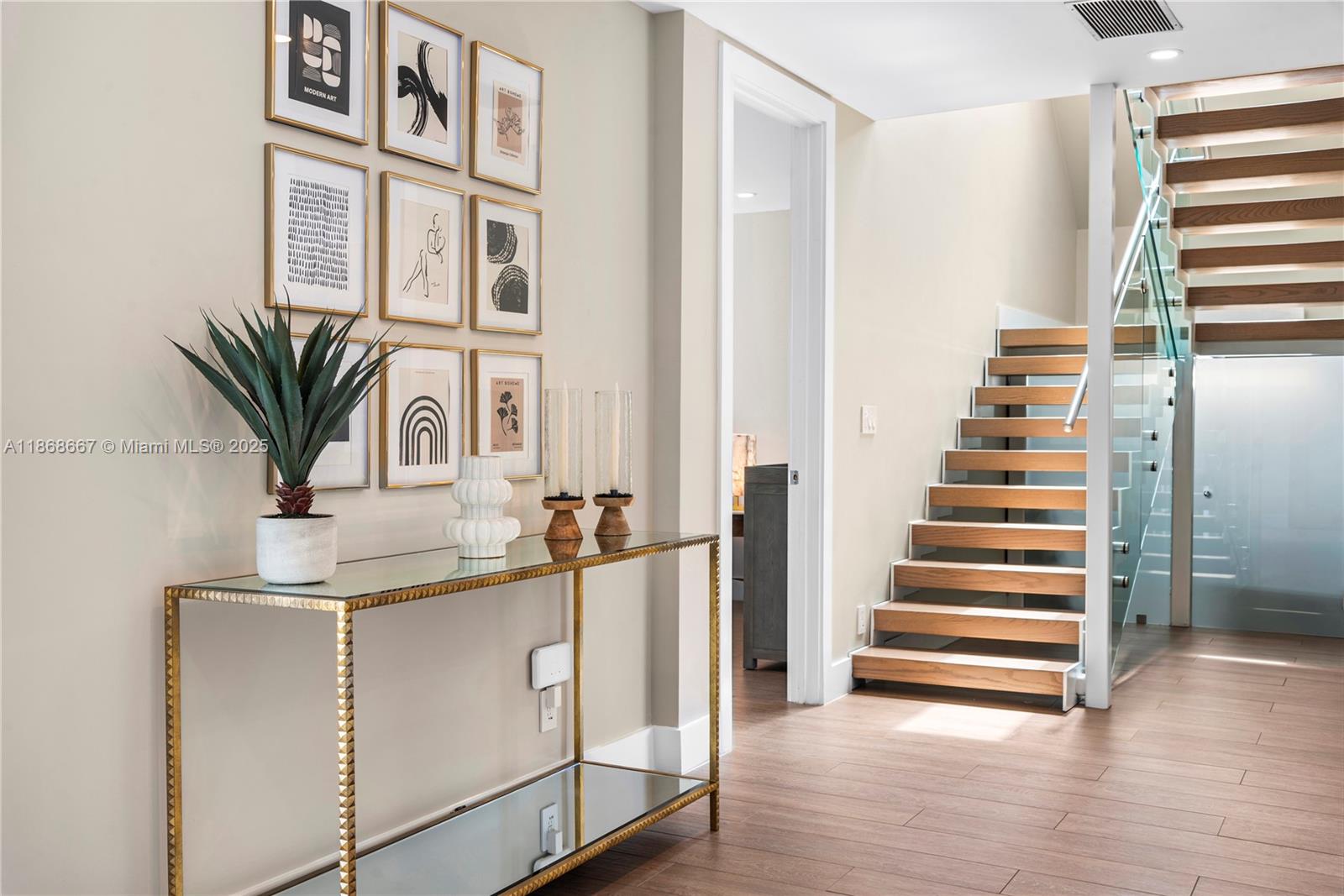 1319 Seminole Dr Fort Lauderdale, FL 33304