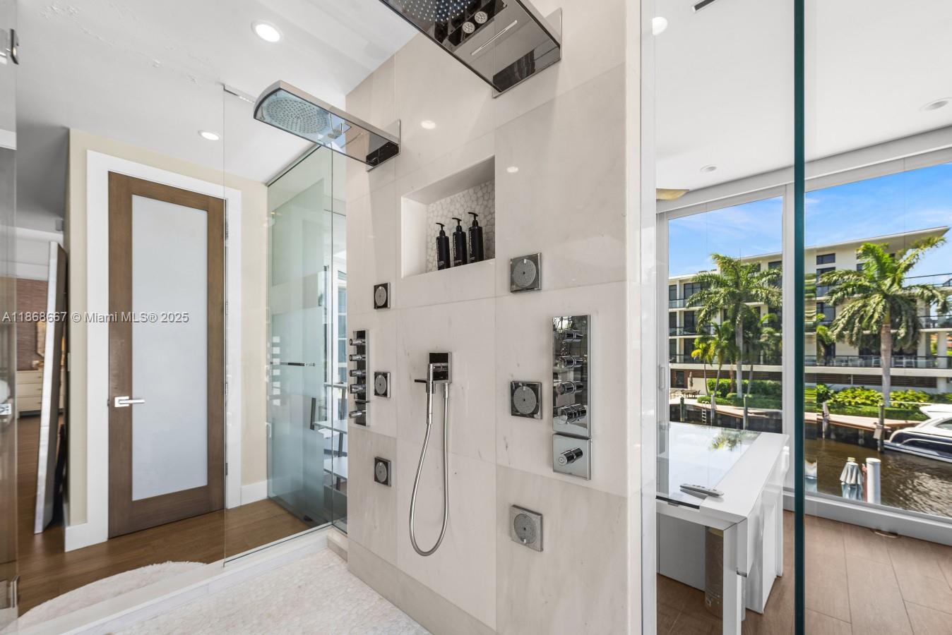 1319 Seminole Dr Fort Lauderdale, FL 33304