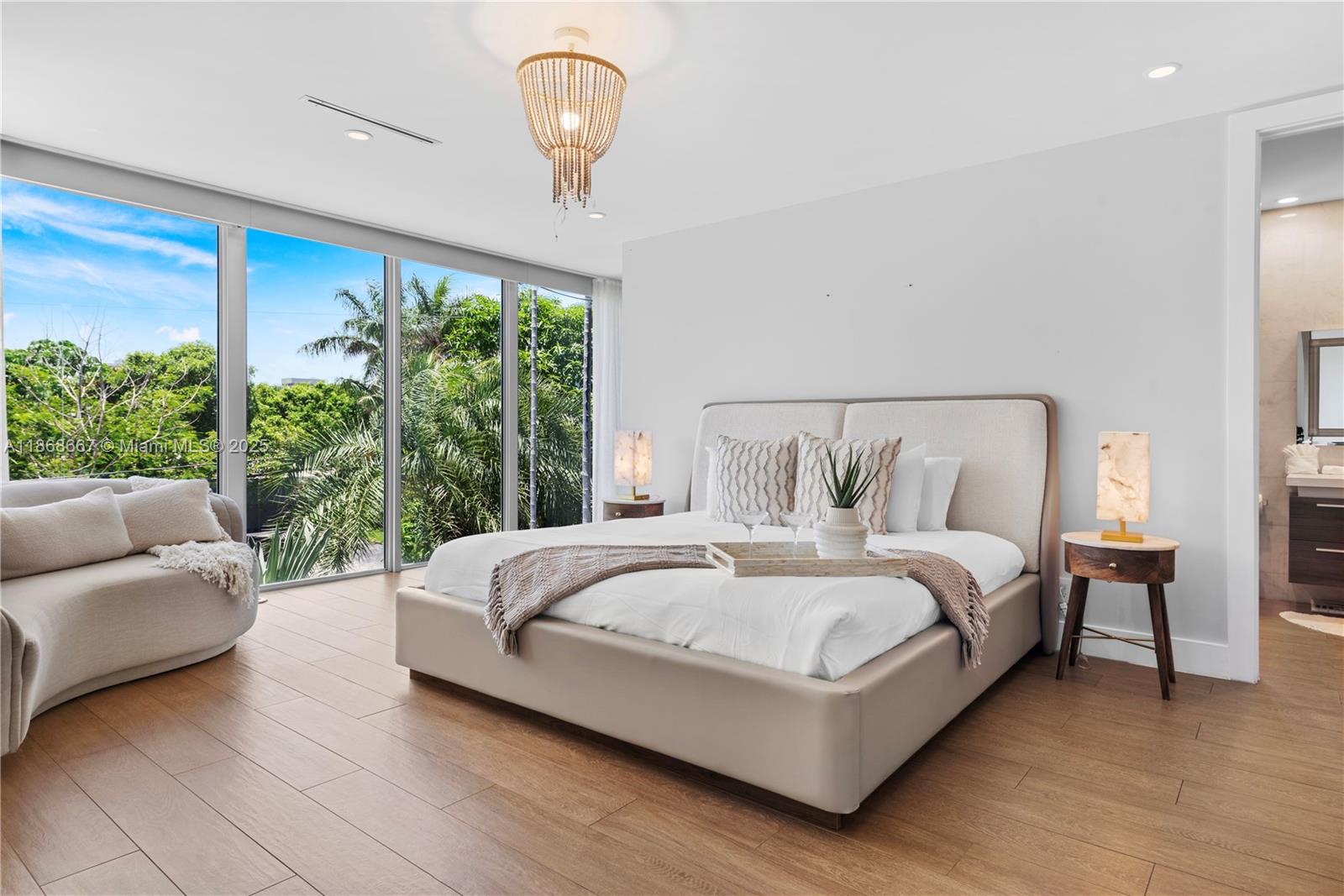 1319 Seminole Dr Fort Lauderdale, FL 33304