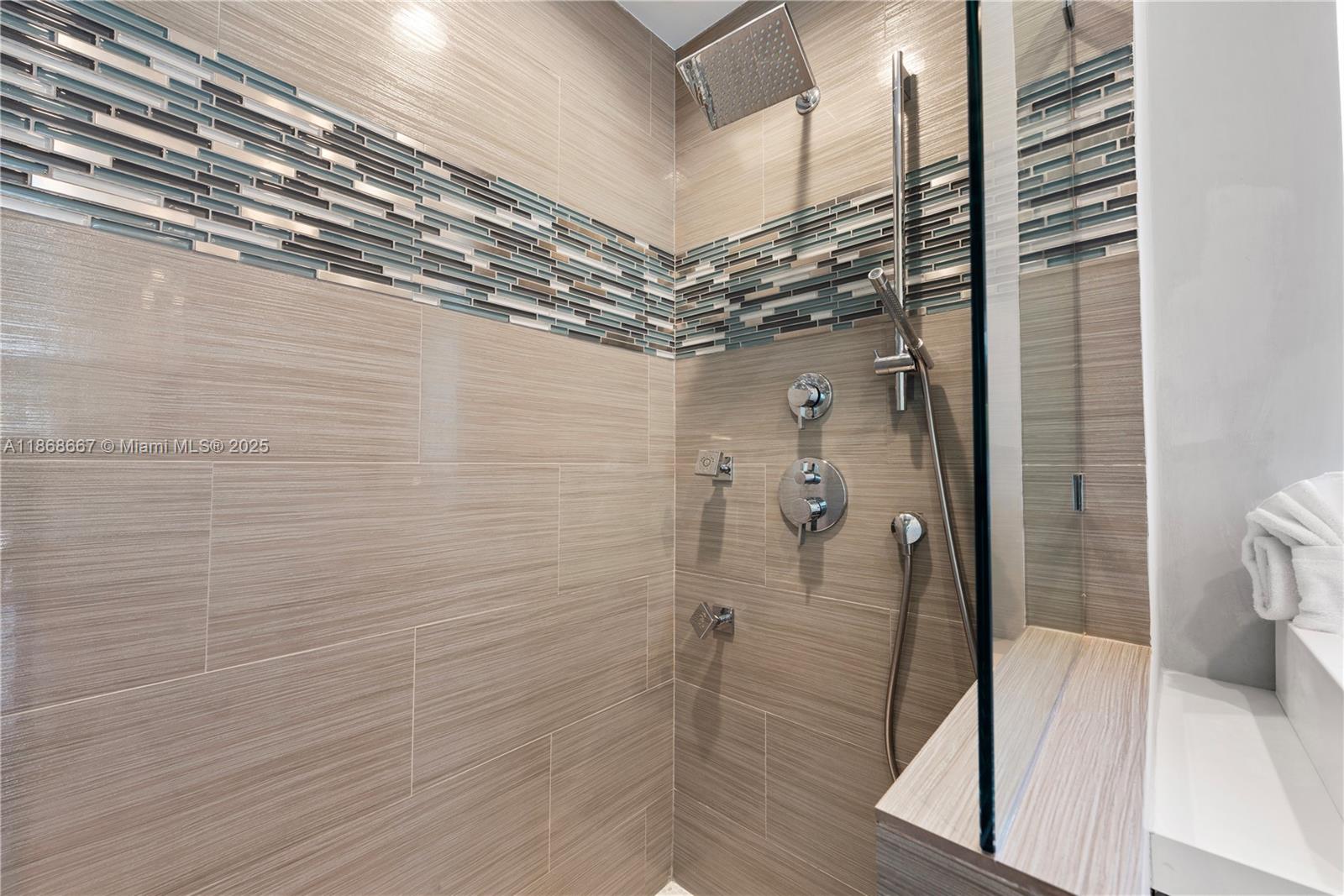 1319 Seminole Dr Fort Lauderdale, FL 33304