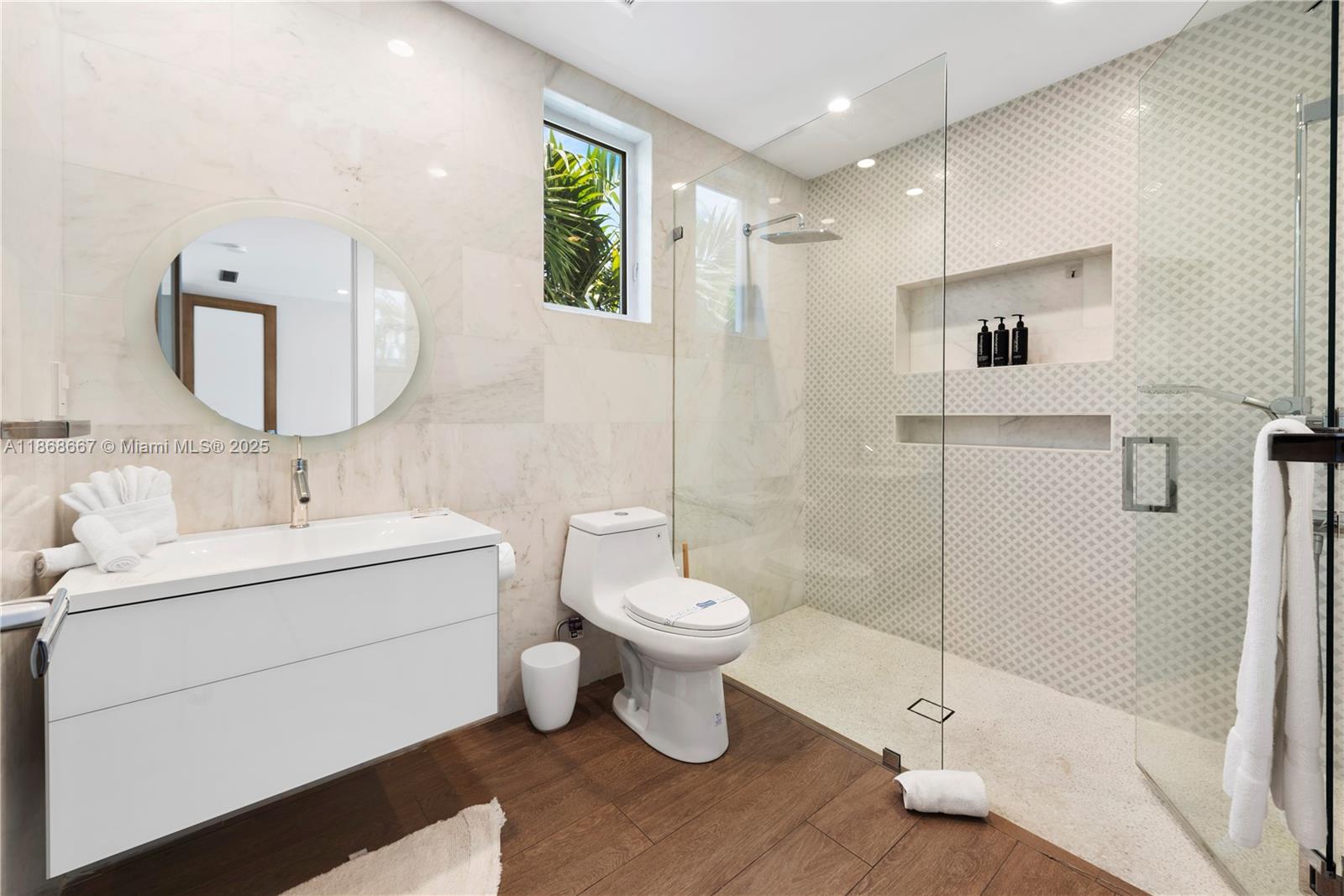 1319 Seminole Dr Fort Lauderdale, FL 33304