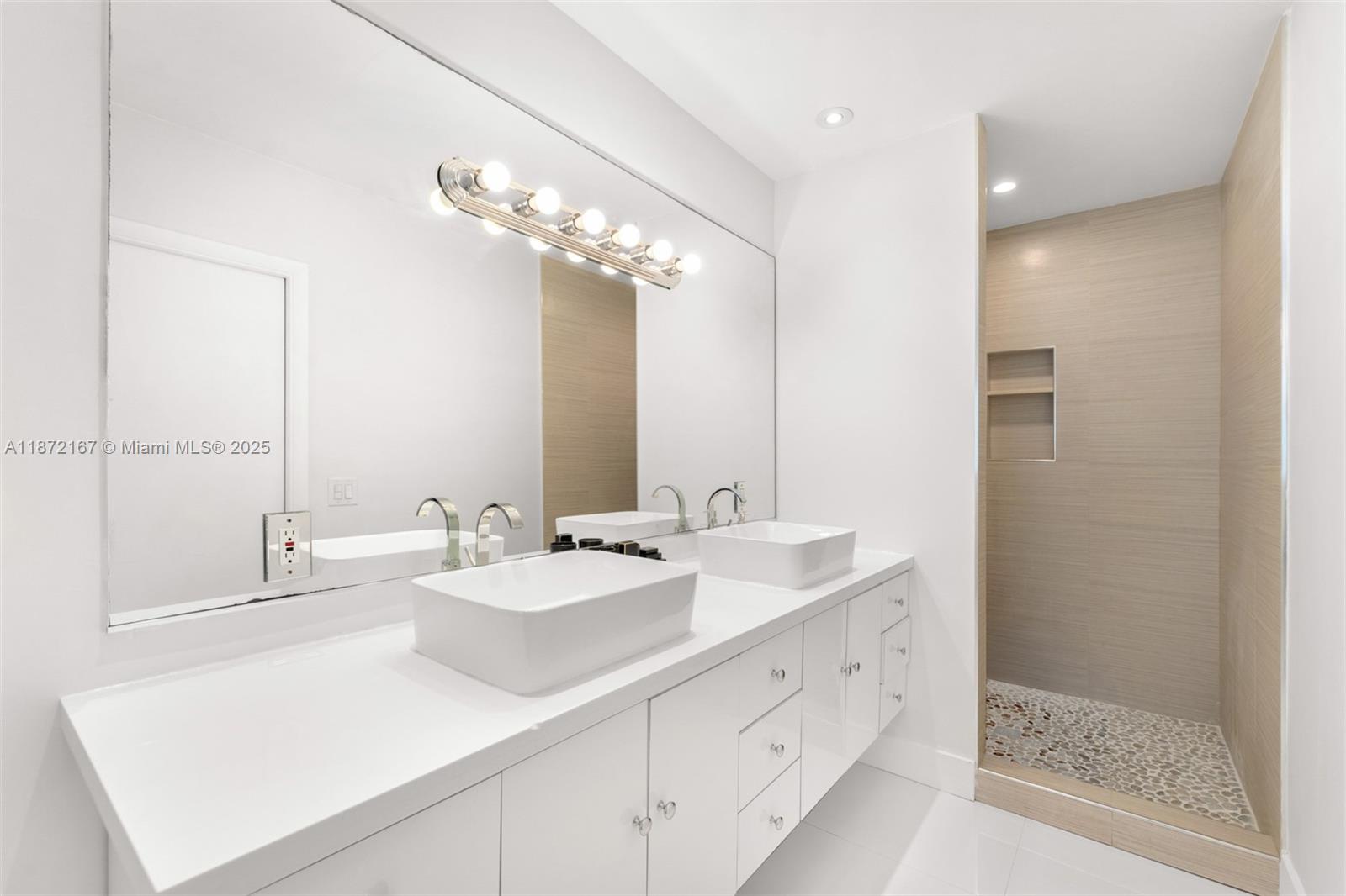 12401 SW 68th Ct Pinecrest, FL 33156