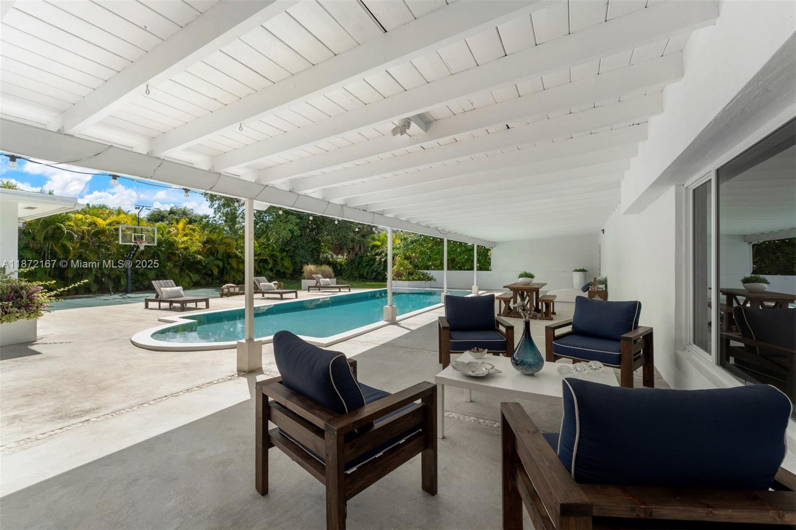 12401 SW 68th Ct Pinecrest, FL 33156