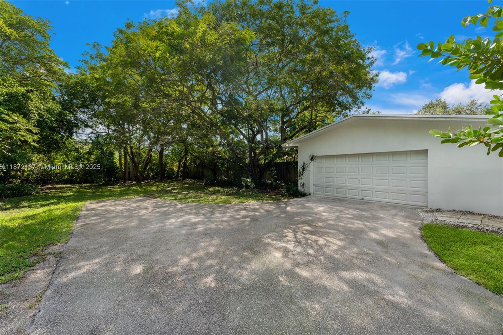 12401 SW 68th Ct Pinecrest, FL 33156