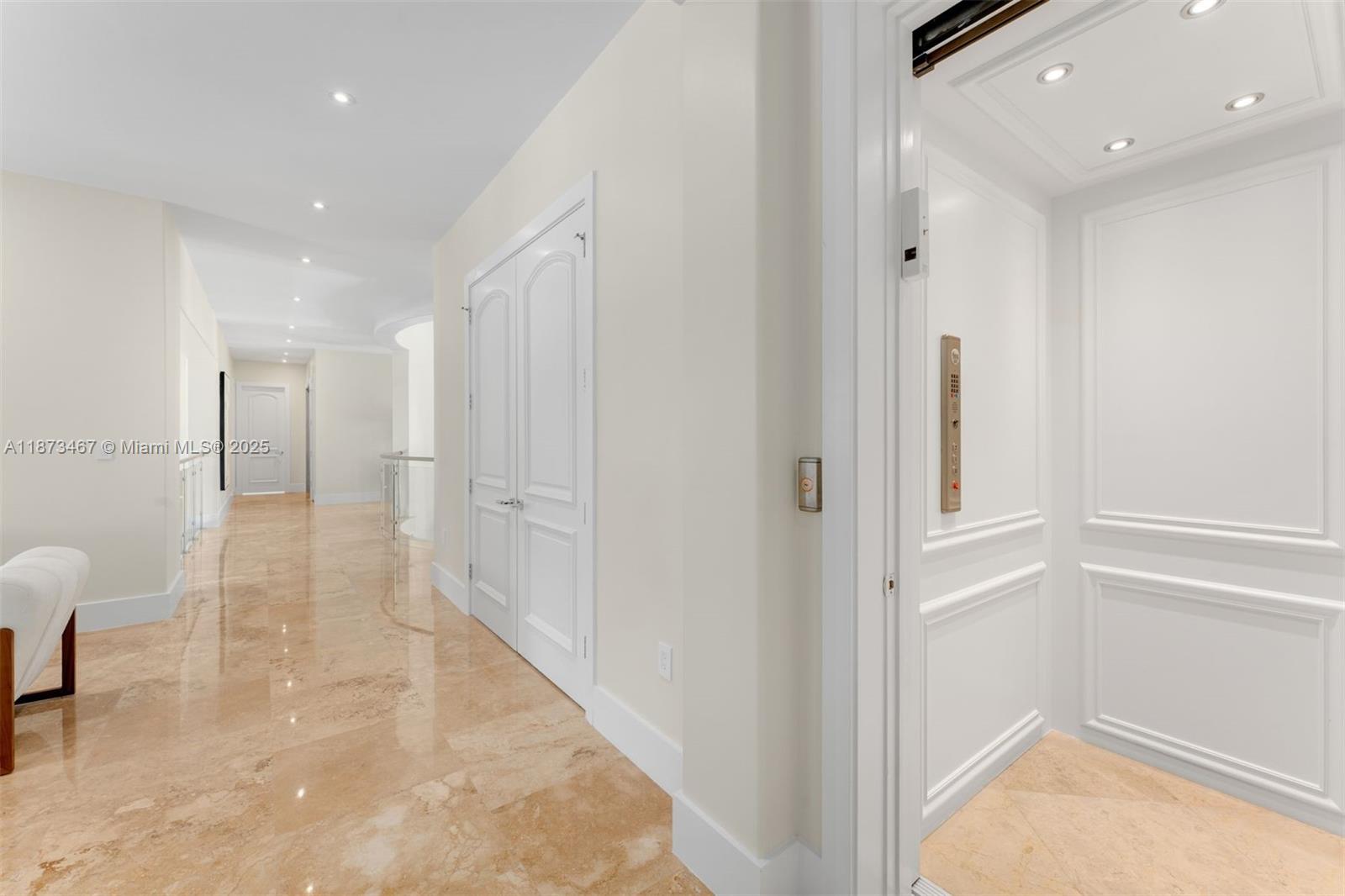 6080 SW 104th St Pinecrest, FL 33156