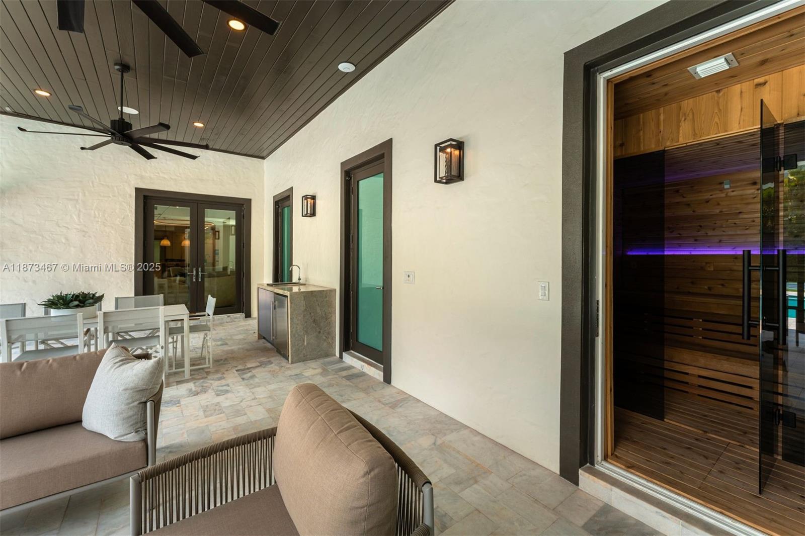 6080 SW 104th St Pinecrest, FL 33156