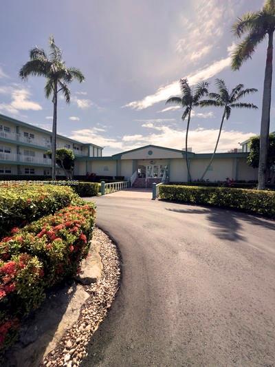 3923 NE 166th St #N208 North Miami Beach, FL 33160