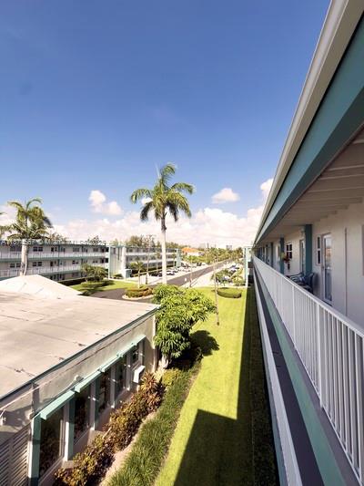 3923 NE 166th St #N208 North Miami Beach, FL 33160