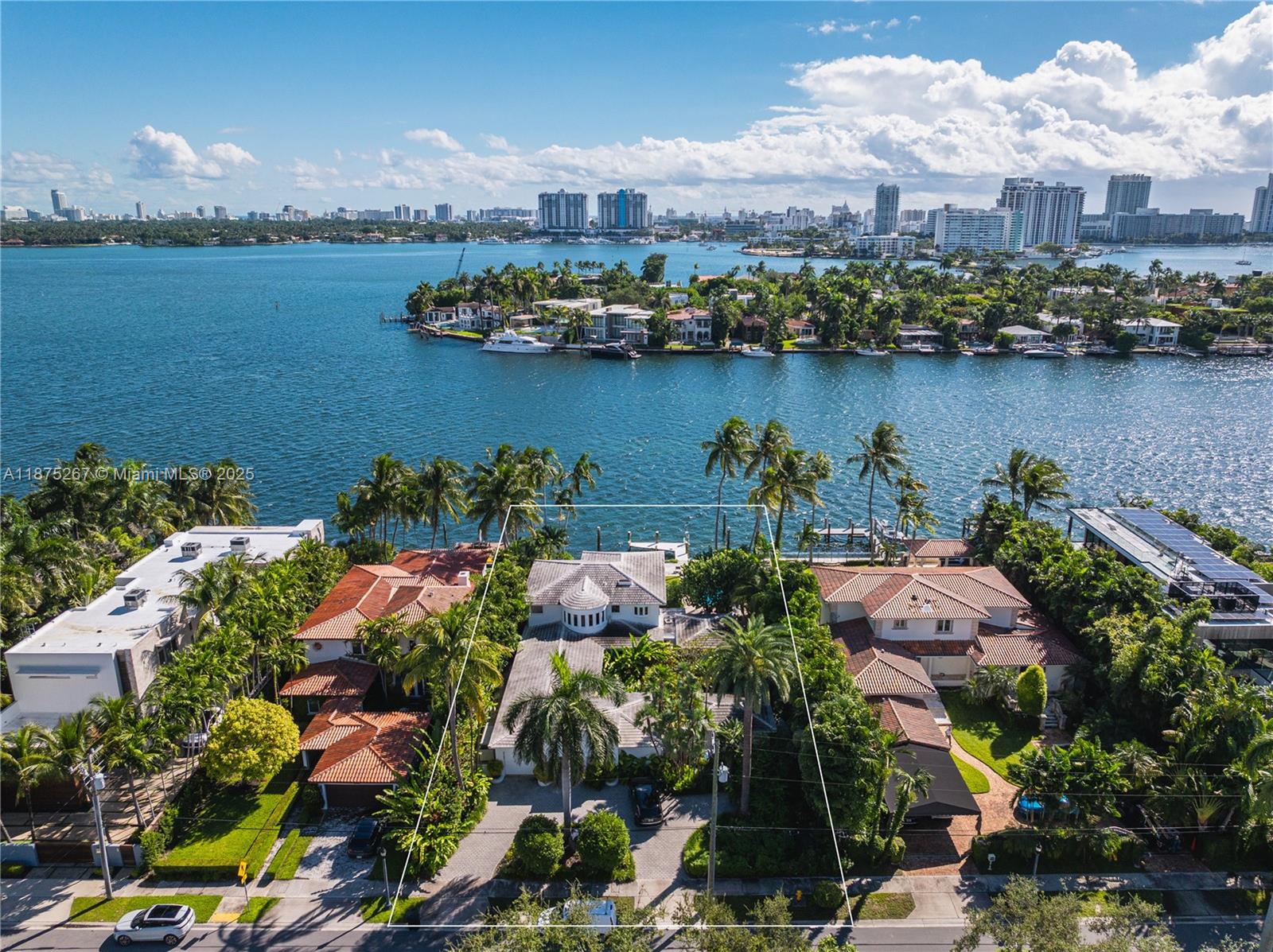 625 E Dilido Dr Miami Beach, FL 33139