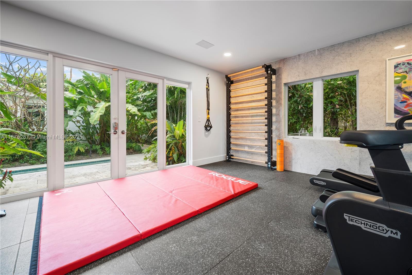 625 E Dilido Dr Miami Beach, FL 33139