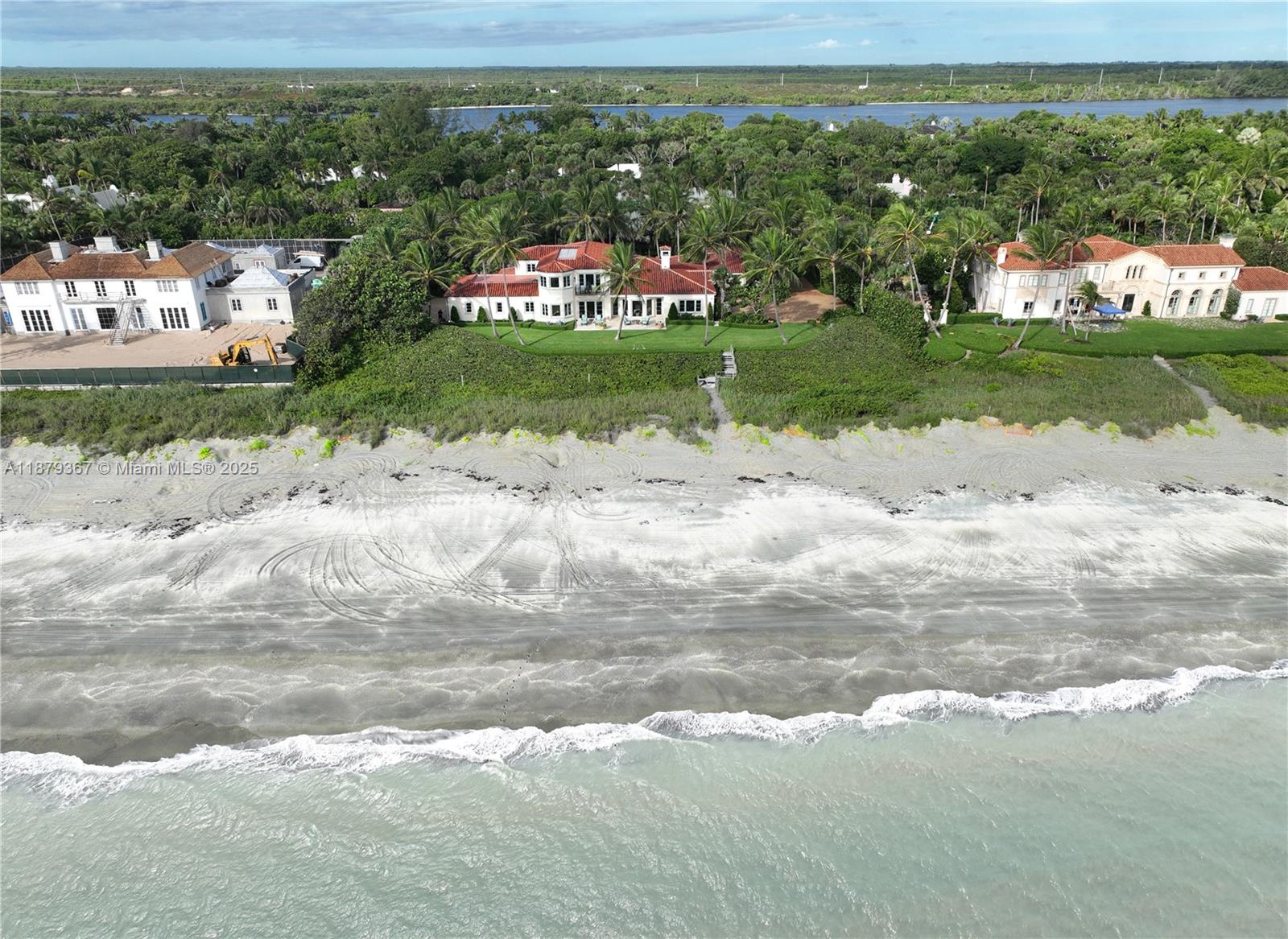 183 S Beach Rd Jupiter Island, FL 33455