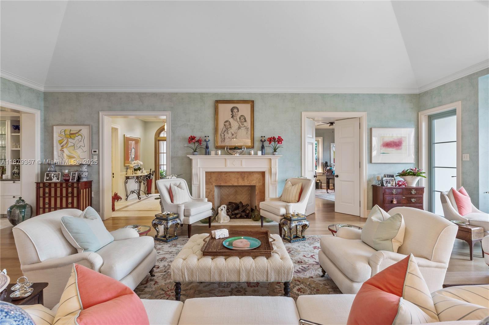 183 S Beach Rd Jupiter Island, FL 33455