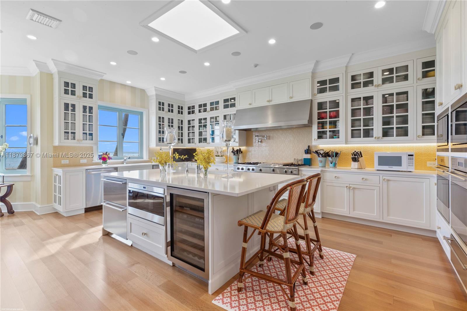 183 S Beach Rd Jupiter Island, FL 33455