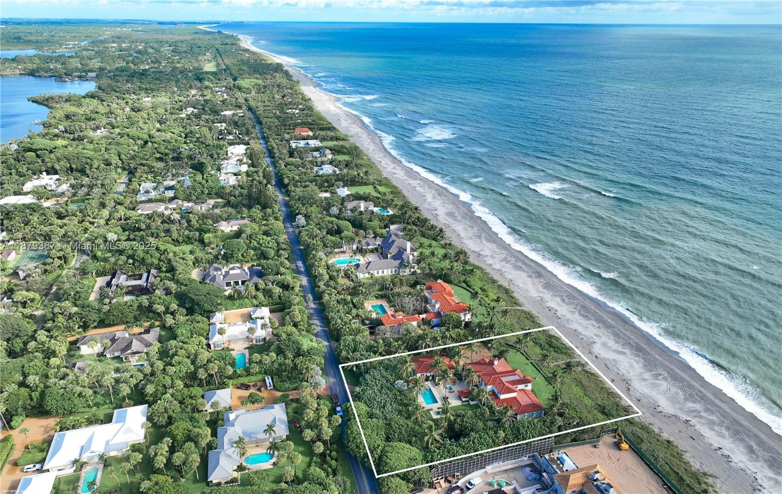 183 S Beach Rd Jupiter Island, FL 33455